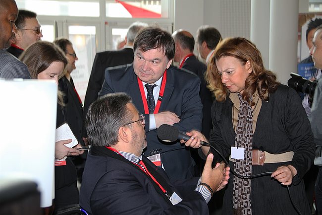 CM93-29.04.2010--012