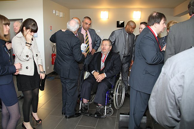 CM93-29.04.2010--021