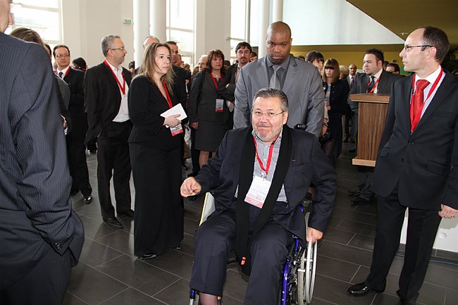 CM93-29.04.2010--022