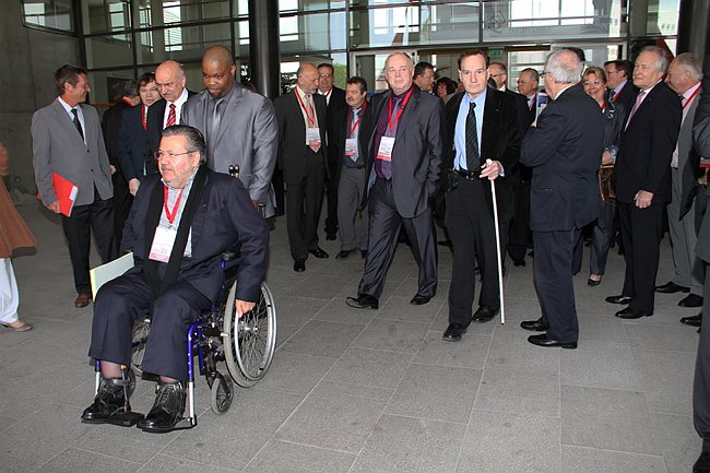 CM93-29.04.2010--028