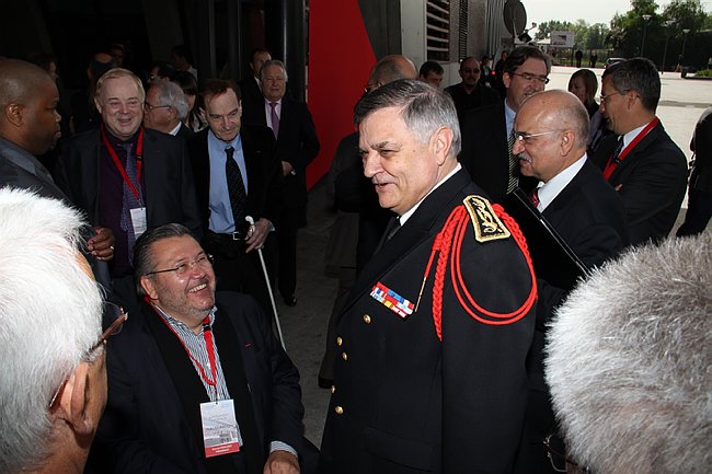 CM93-29.04.2010--031