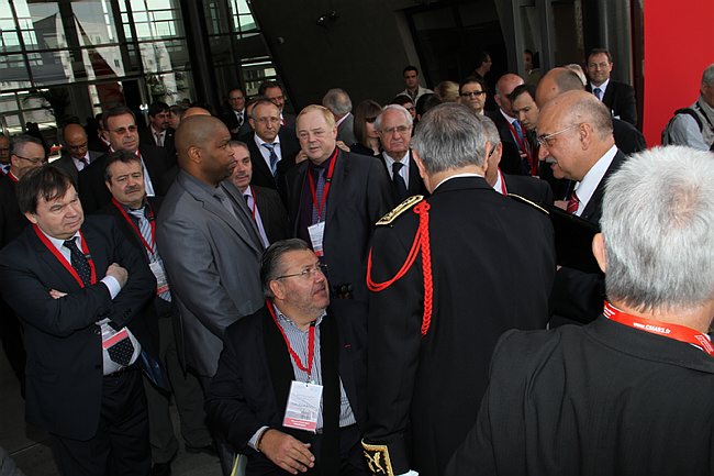 CM93-29.04.2010--033