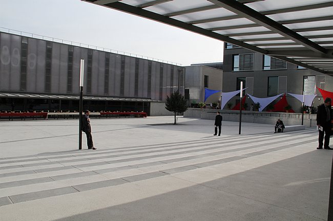 CM93-29.04.2010--004