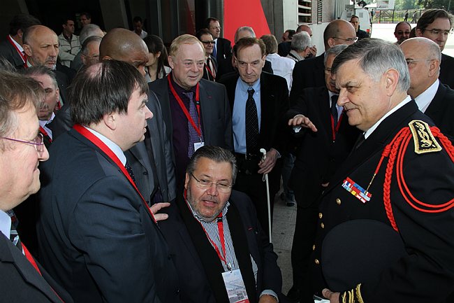 CM93-29.04.2010--040