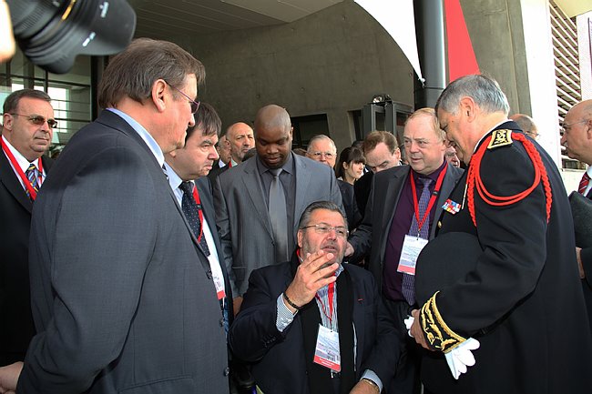 CM93-29.04.2010--046