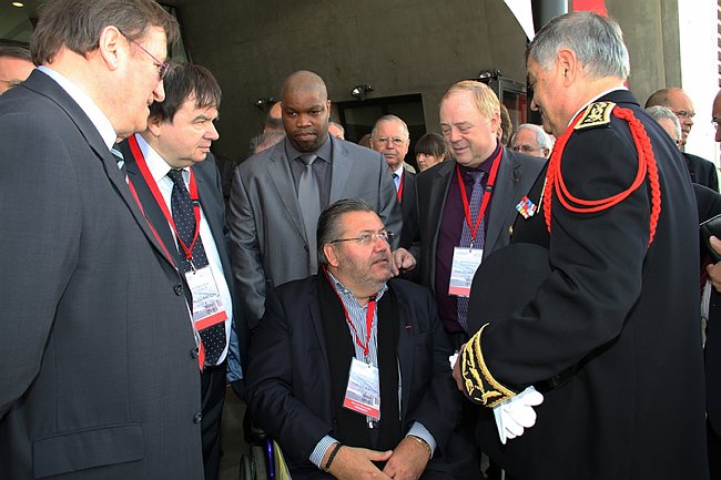 CM93-29.04.2010--049