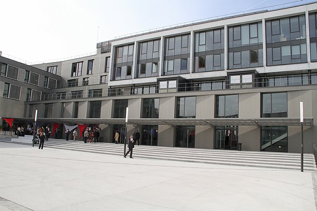 CM93-29.04.2010--006