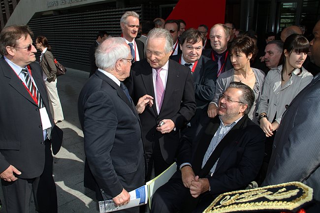 CM93-29.04.2010--065