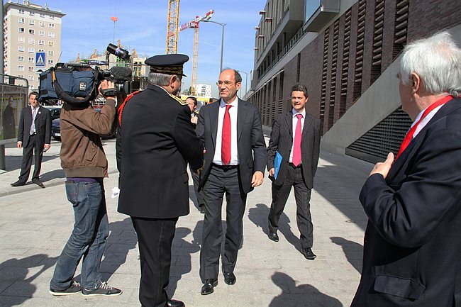 CM93-29.04.2010--079