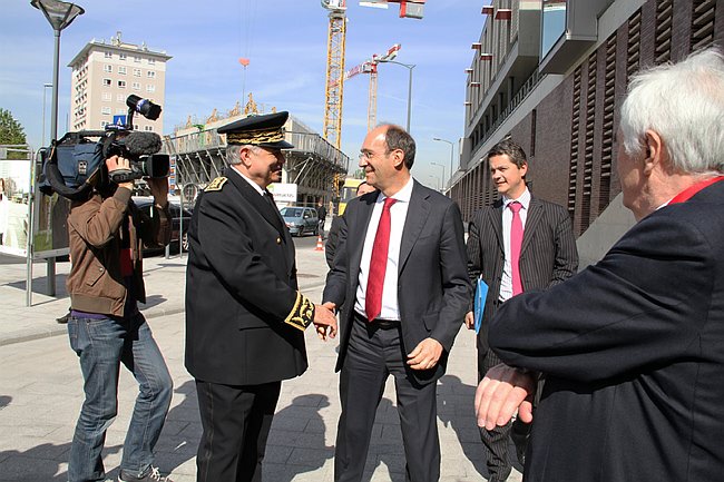 CM93-29.04.2010--080