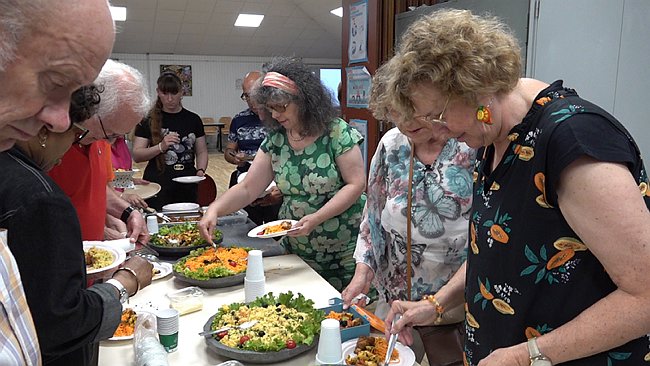 00000.00_37_15_21.Still111