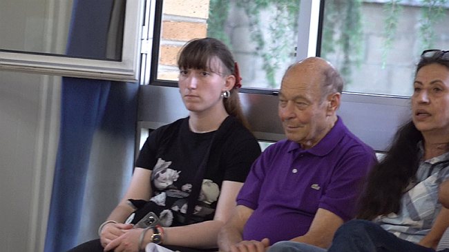 00000.00_15_40_07.Still036