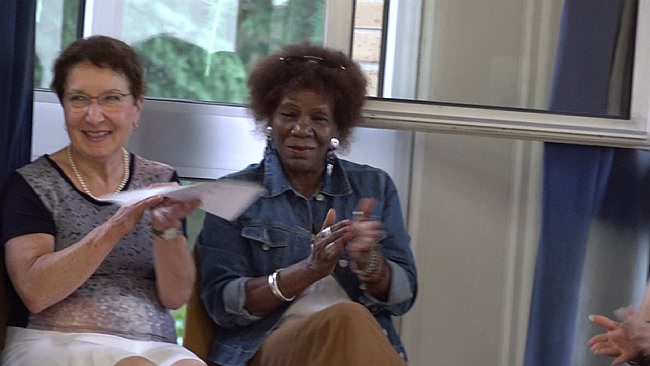 00000.00_15_42_38.Still037