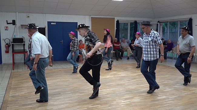 00000.00_33_52_17.Still098