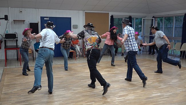 00000.00_33_57_38.Still099