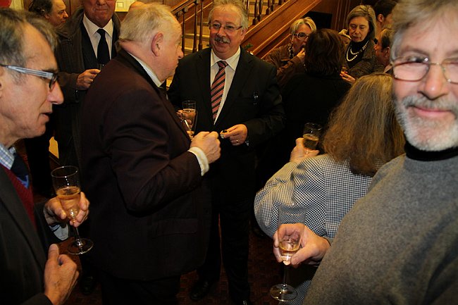 RSI-CA-12.12.2011--012