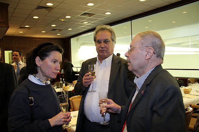 RSI-CA-12.12.2011--020