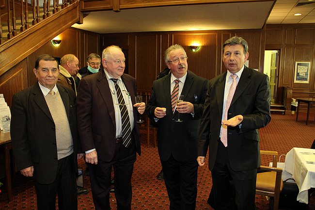 RSI-CA-12.12.2011--023